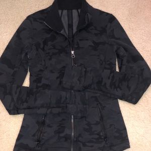 Lululemon Gray Camo Define 4